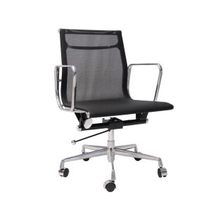 WOM CHAIR